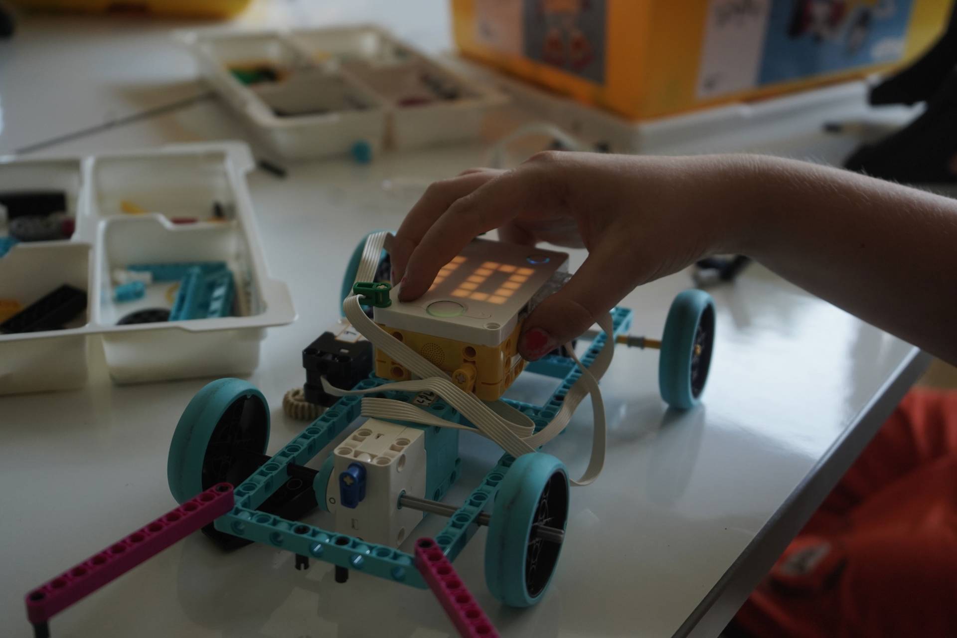 Robot car built in the Youth Academy 2023 Bot Camp